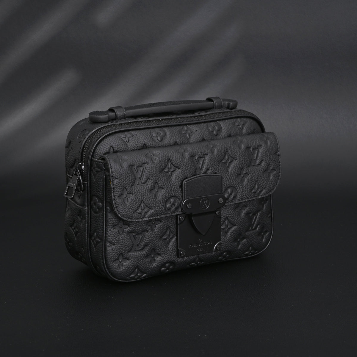 Louis Vuitton Capucines BB Top Handle Bag – Black Taurillon Leather - Classic Black