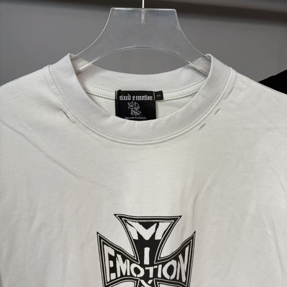 MIXED EMOTION Cross Graphic Distressed T-Shirt — neck_label