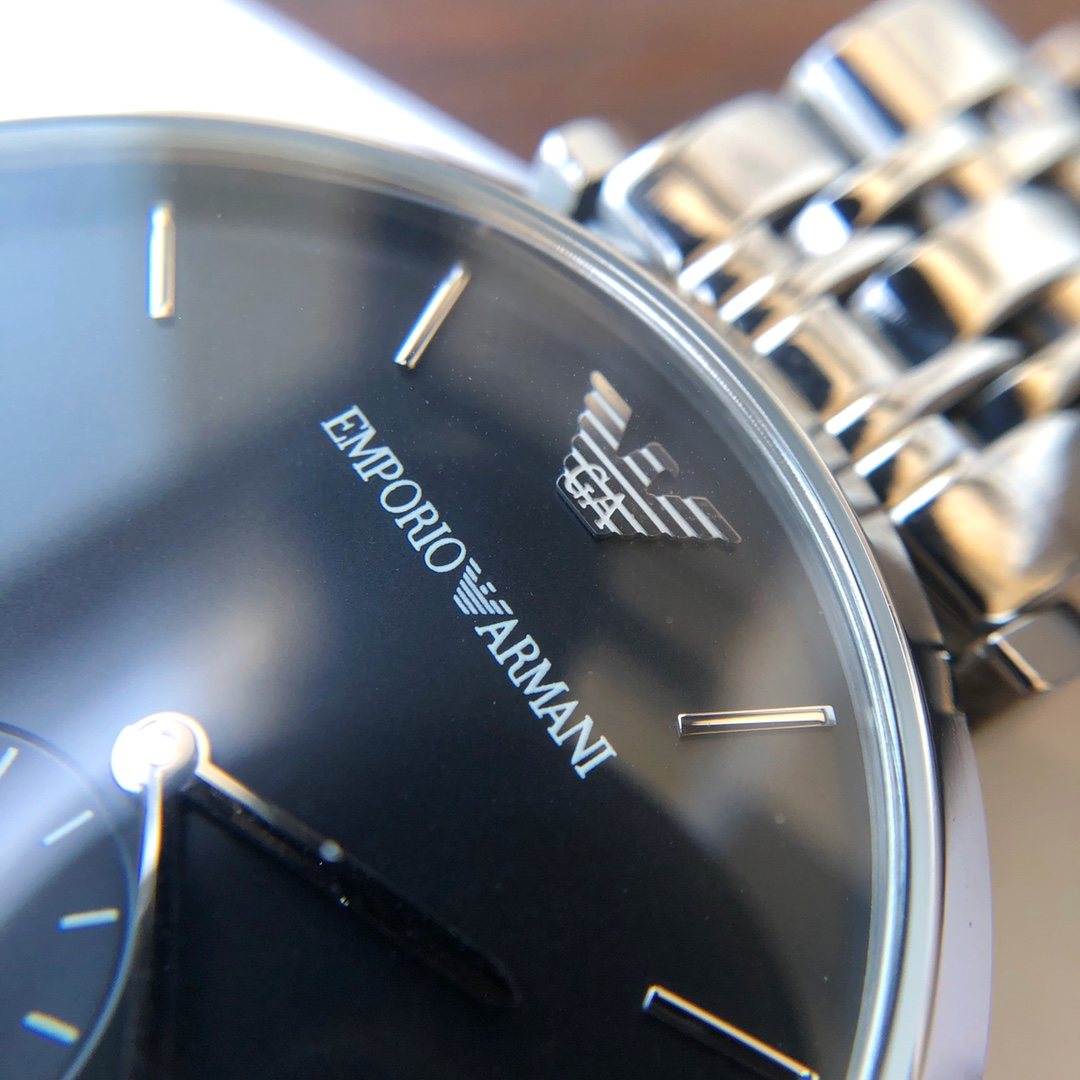 EMPORIO ARMANI Black Dial Metal-Link Watch — detail