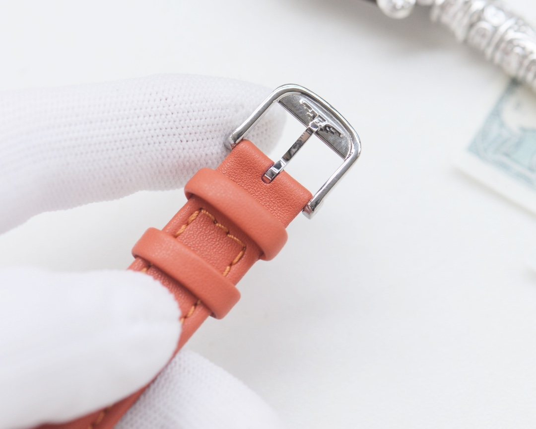 Longines Silver Green Dial Strap Watch — detail