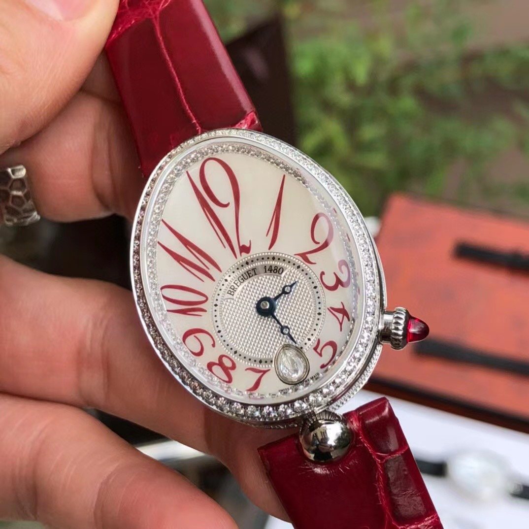 GaGa Milano Burgundy Red Crystal Bezel Watch — detail
