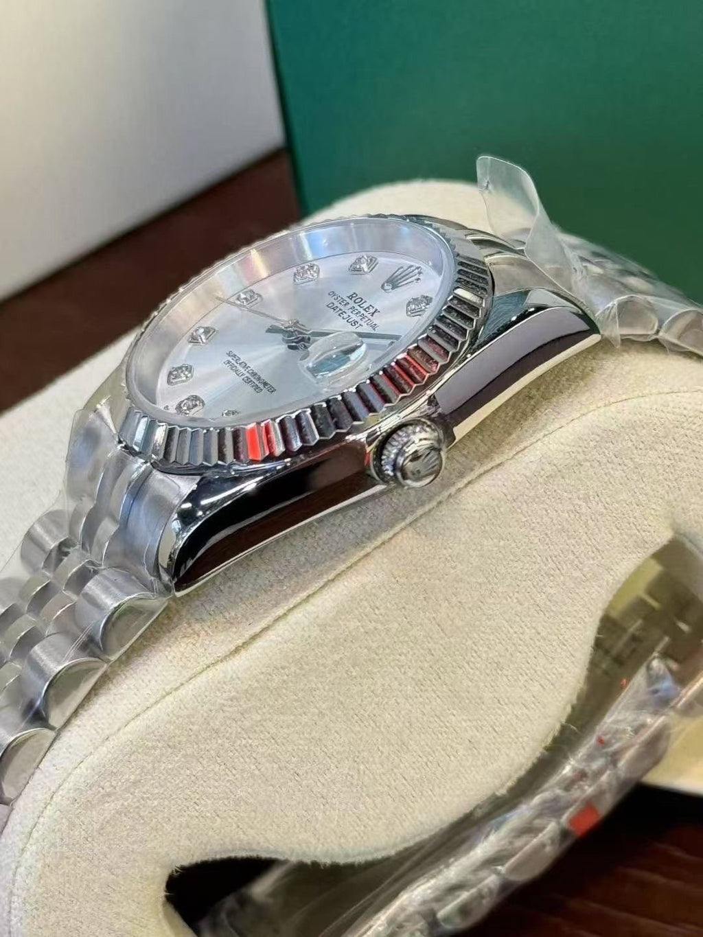 Rolex White Mother-of-Pearl Dial Watch — detail