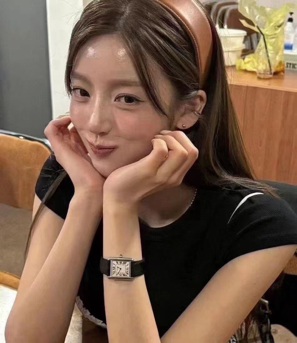 Cartier Black Leather Strap Watch — model