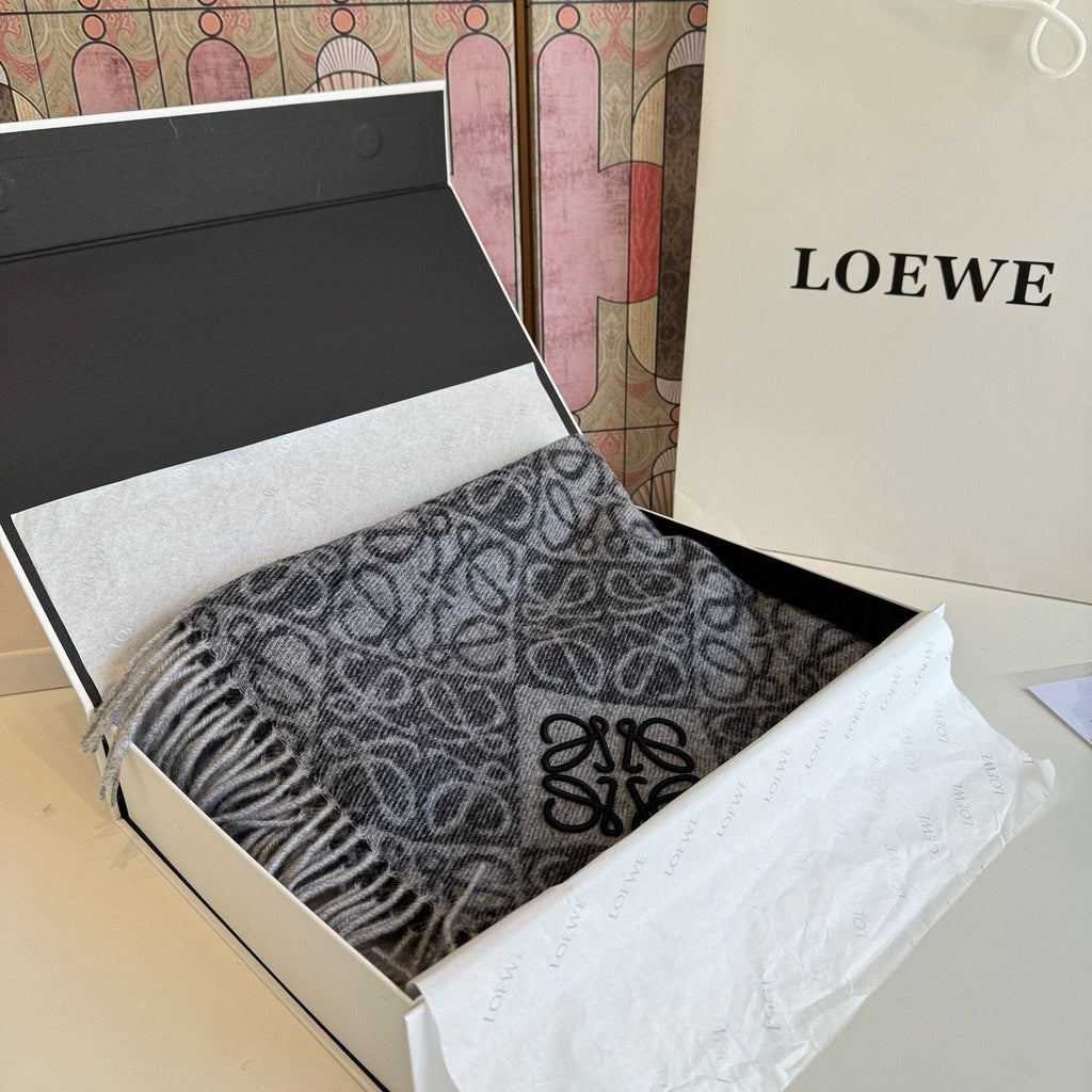 LOEWE Fringed Pattern Scarf — front