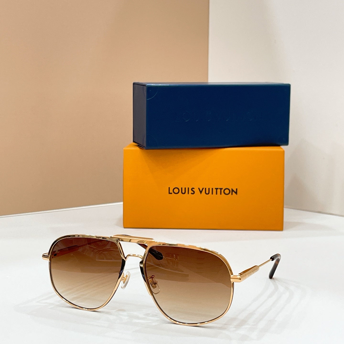 Louis Vuitton Sunglasses-Z40191W