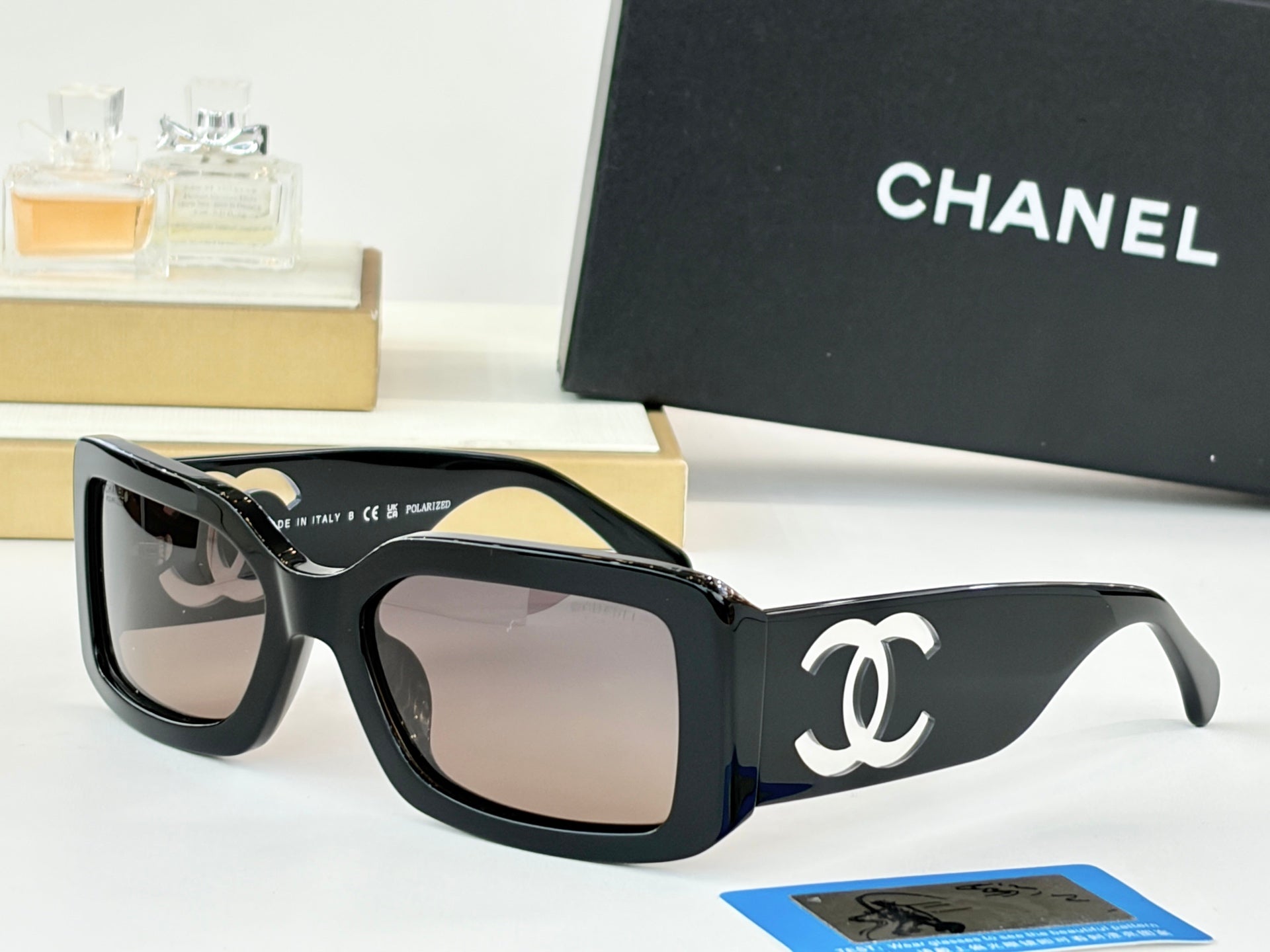 CHANEL Sunglasses-CH5526