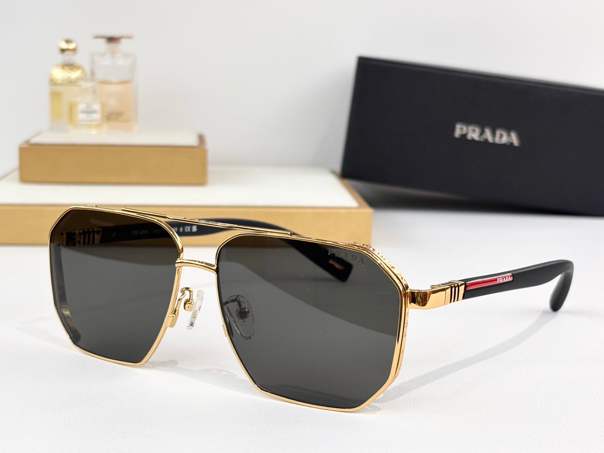 PRADA Sunglasses-PR 182