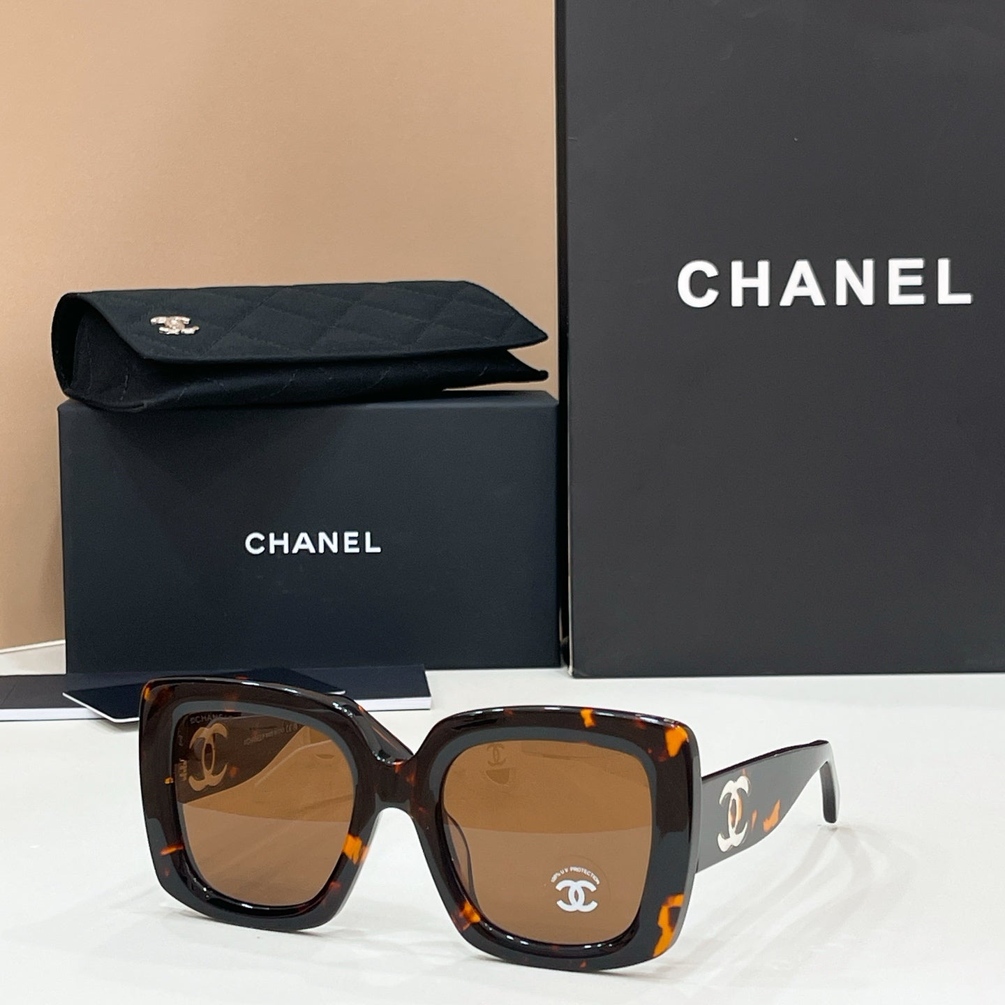 CHANEL Sunglasses-0546