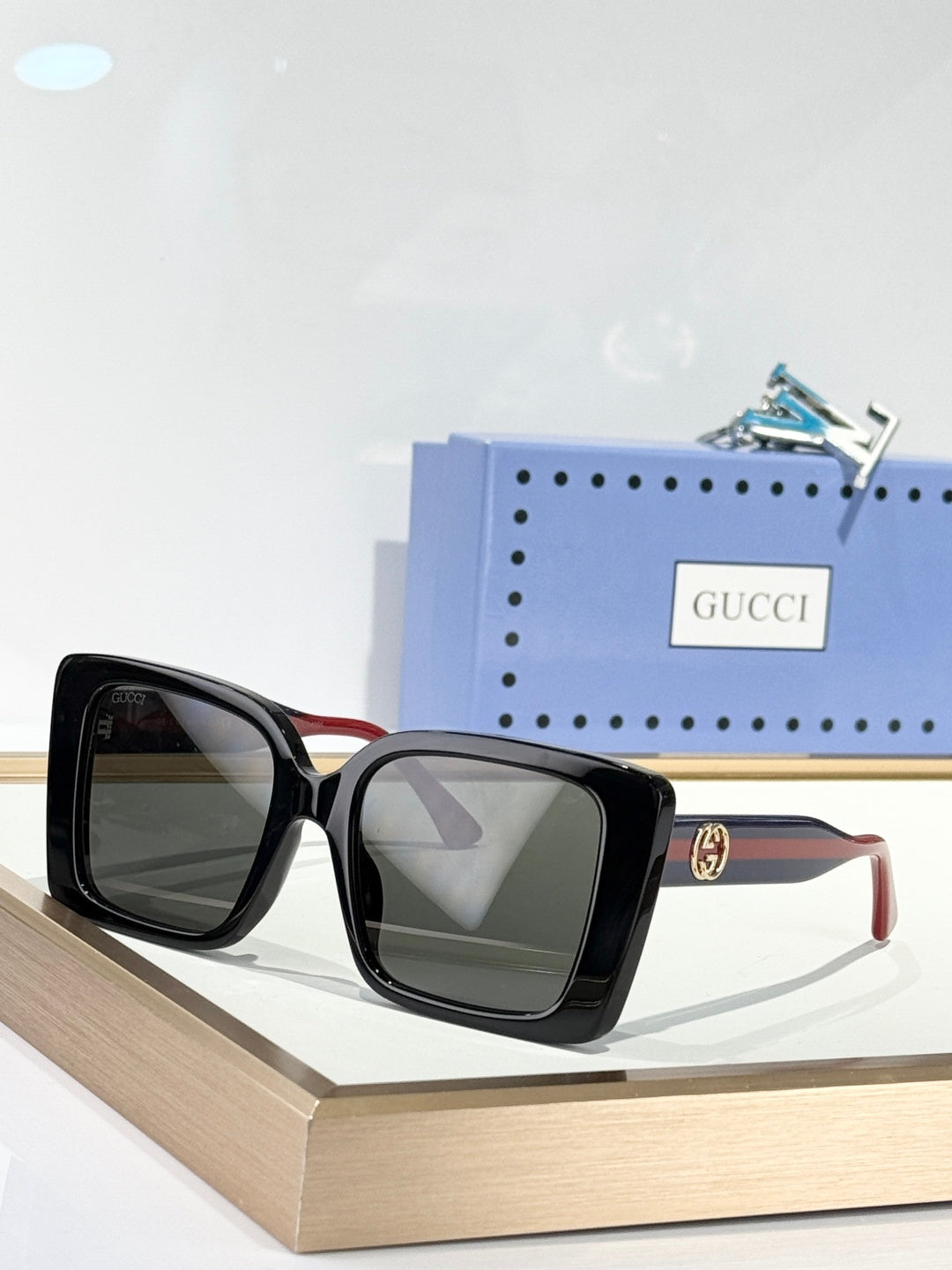 GUCCI Sunglasses-GG1861S