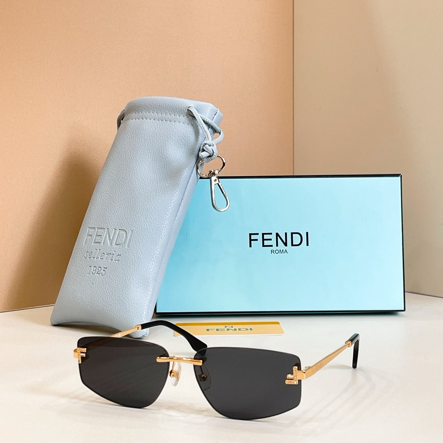FENDI Sunglasses-FE5116US