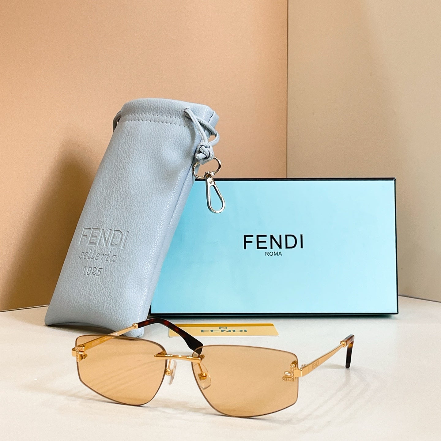 FENDI Sunglasses-FE5116US