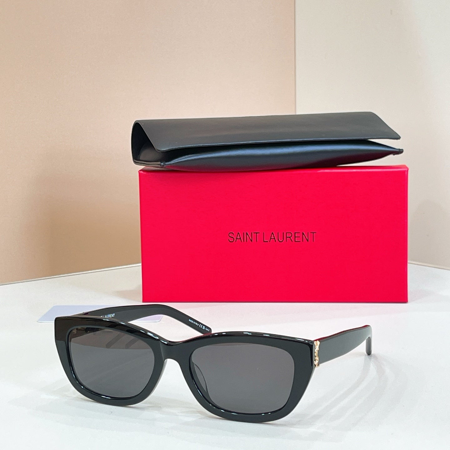 SAINT LAURENT Sunglasses SL M153