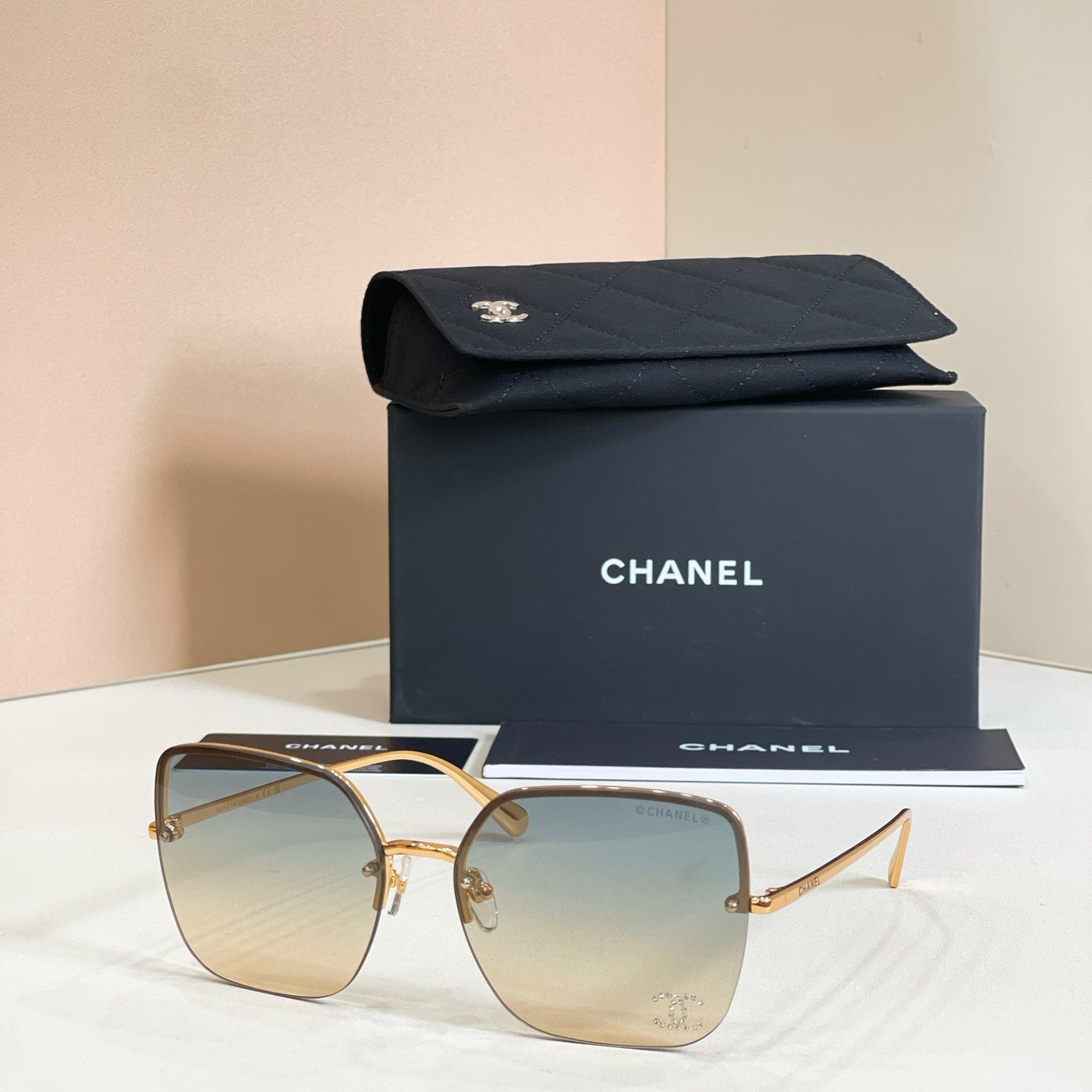 CHANEL Sunglasses 5492-H