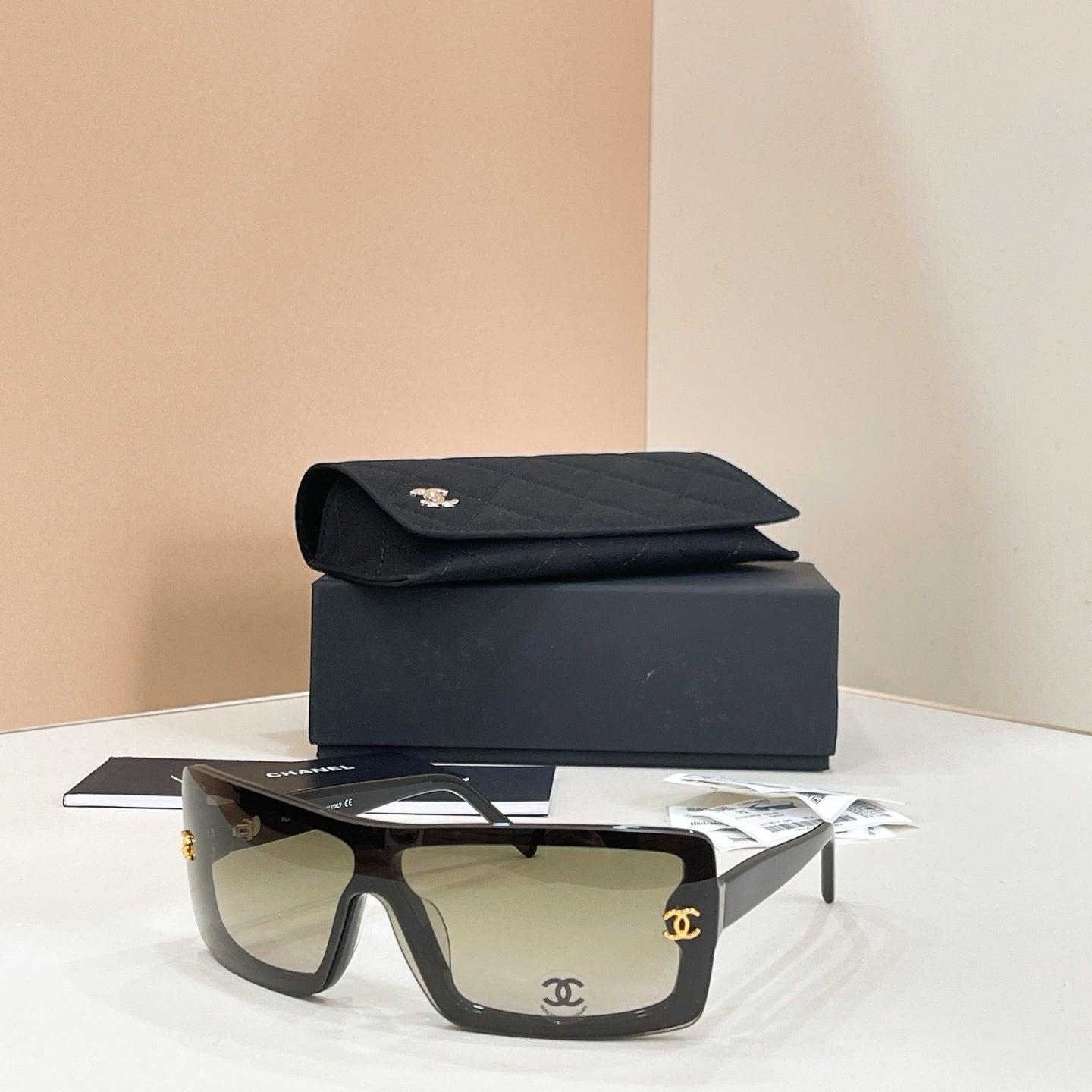 CHANEL Sunglasses CH5507