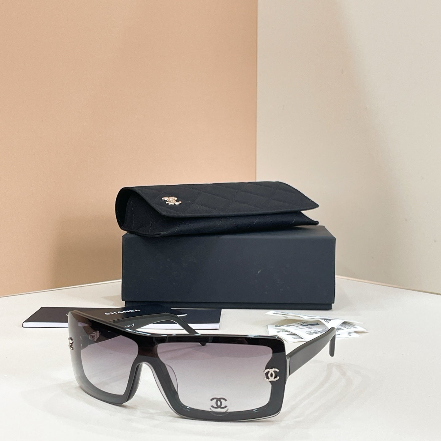 CHANEL Sunglasses CH5507