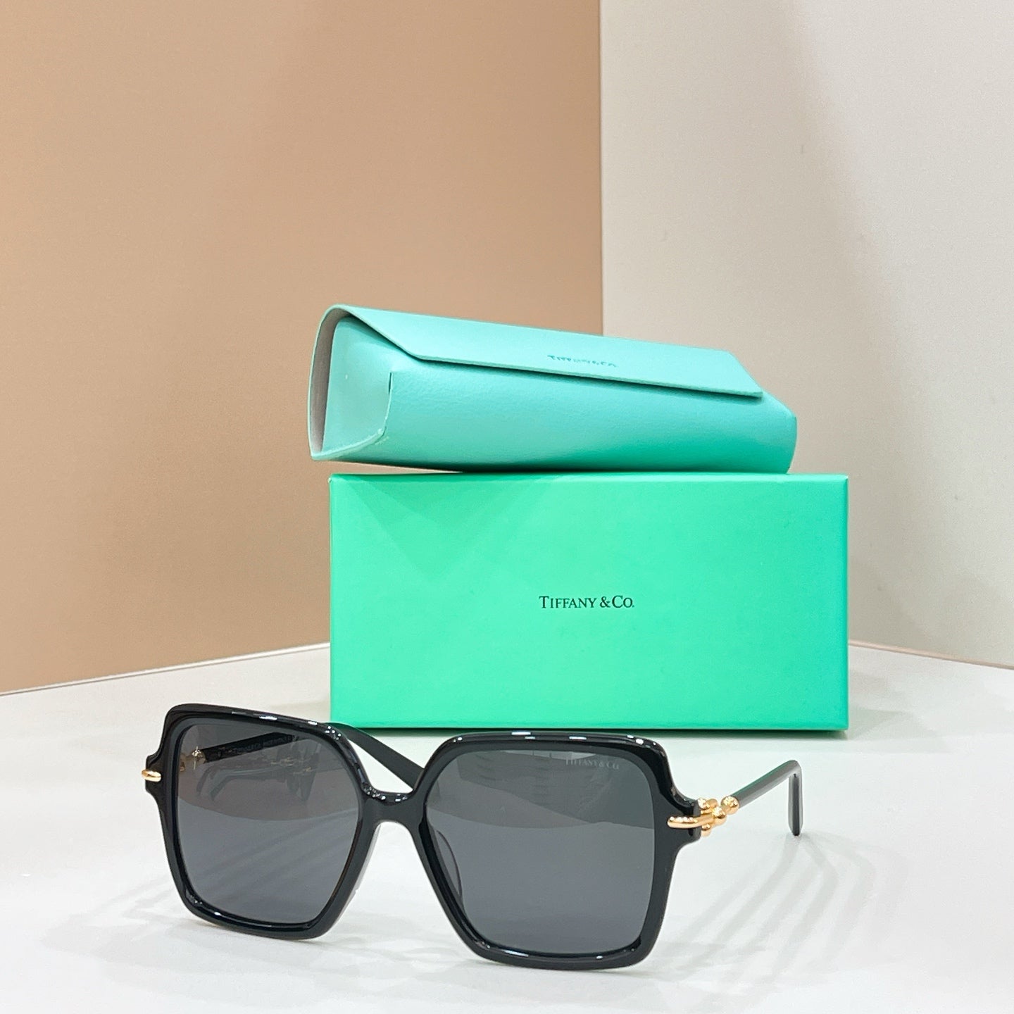 TIFFANY & CO. Sunglasses TF4260U