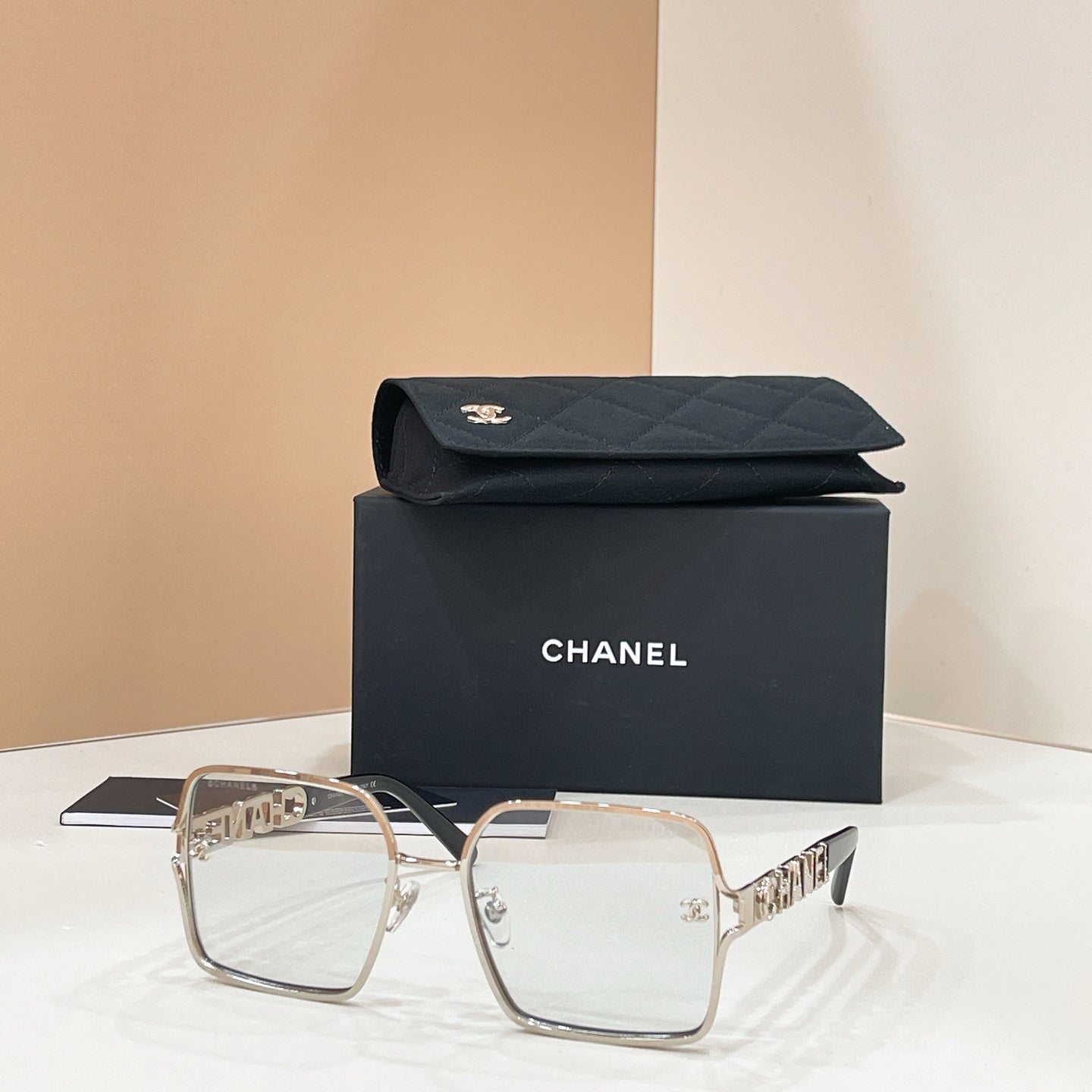 CHANEL Sunglasses CH9820