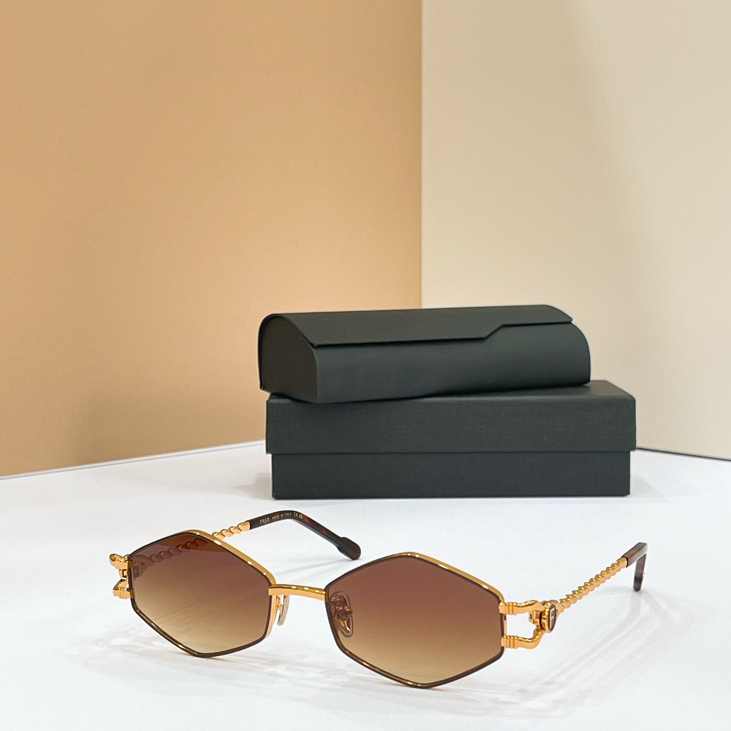 FRED Sunglasses FG57158U