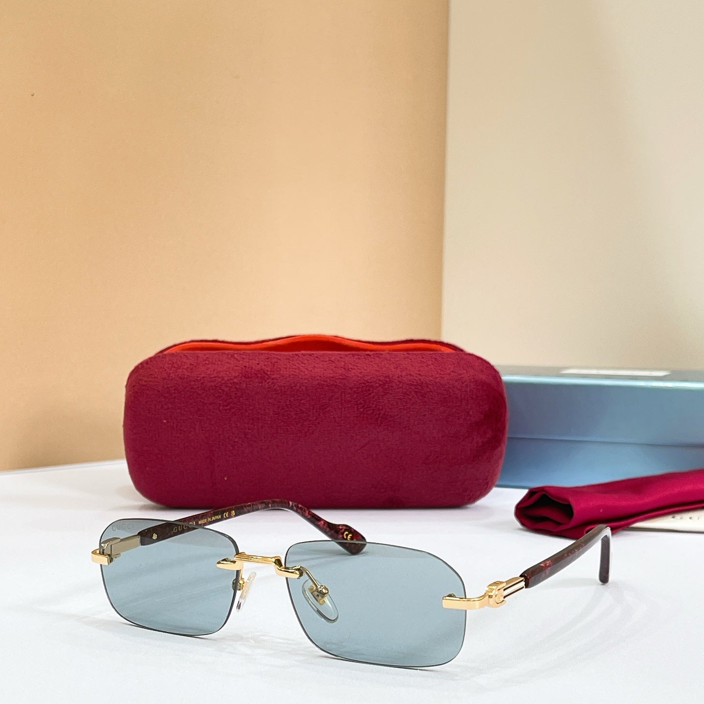 GUCCI Sunglasses GG1221S