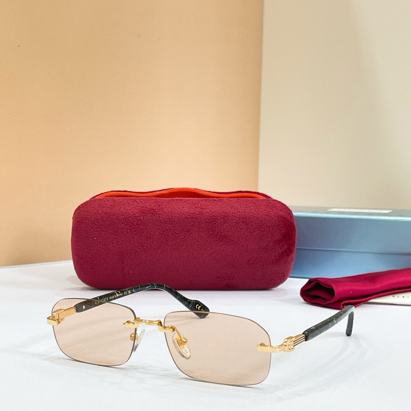 GUCCI Sunglasses GG1221S