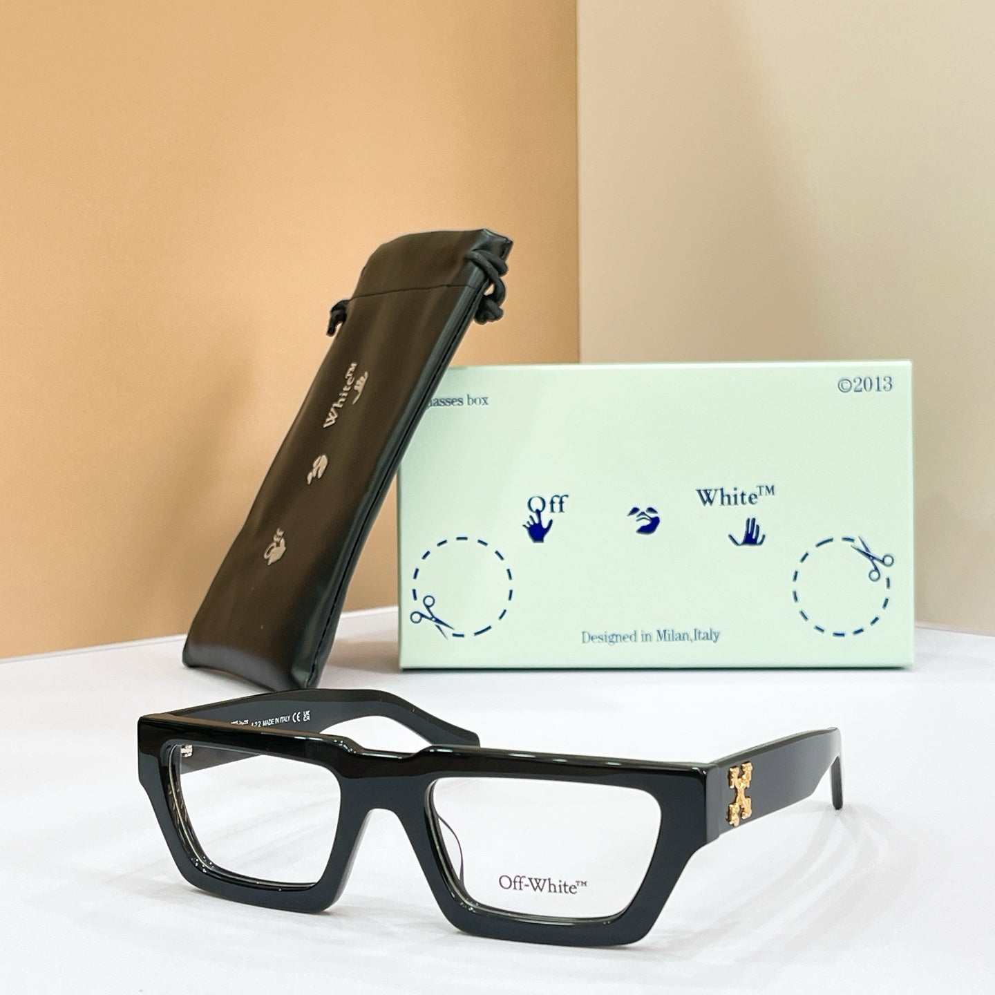 OFF-WHITE Sunglasses OER 1002