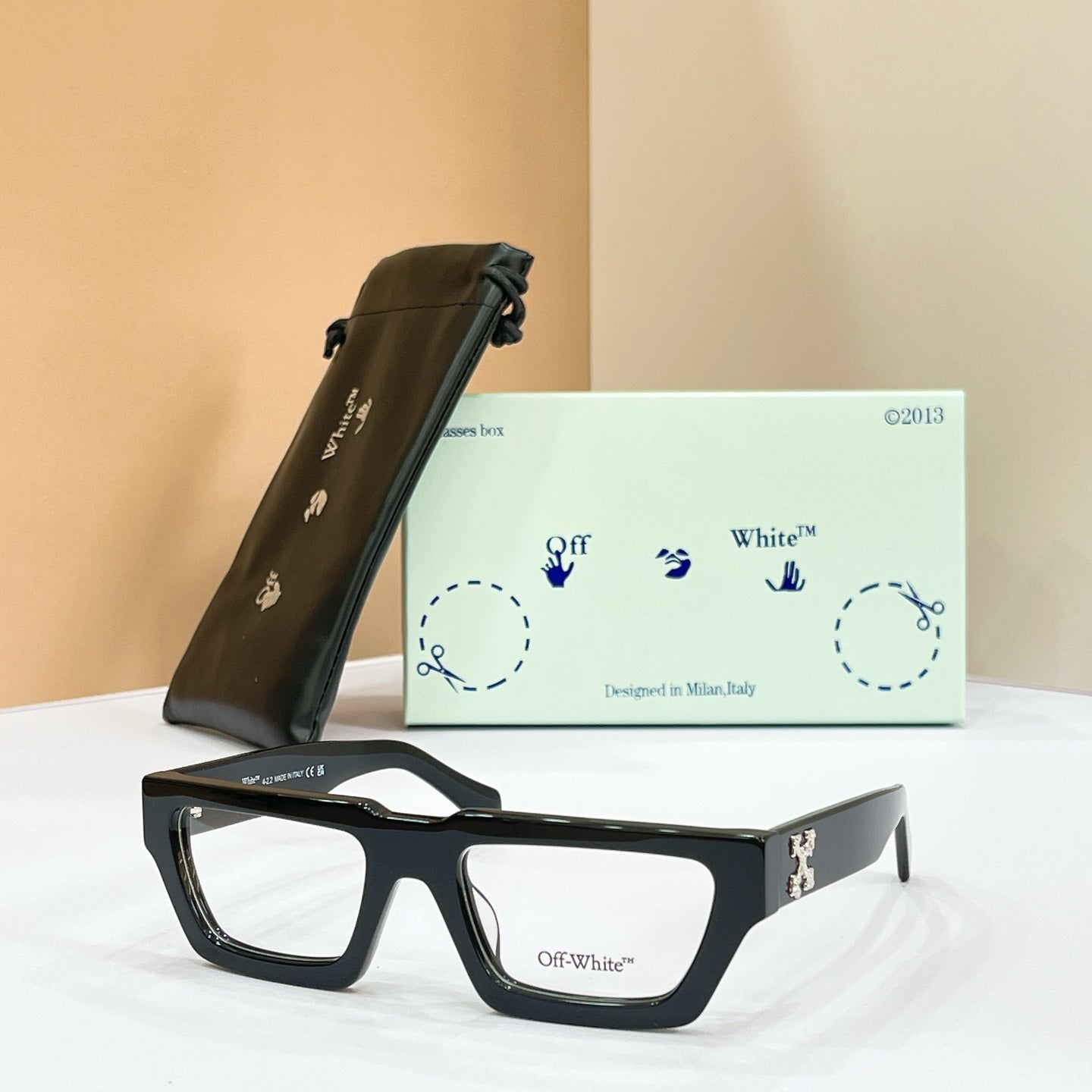 OFF-WHITE Sunglasses OER 1002