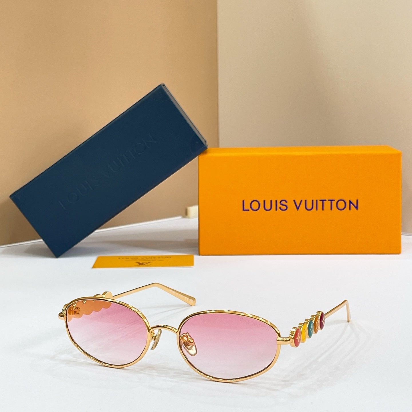 LOUIS VUITTON Sunglasses Z3179U