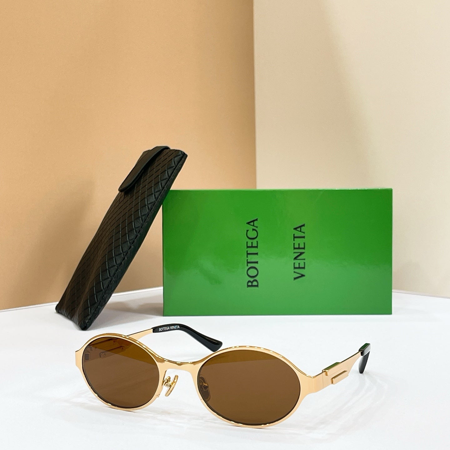 BOTTEGA VENETA Sunglasses BV1456S