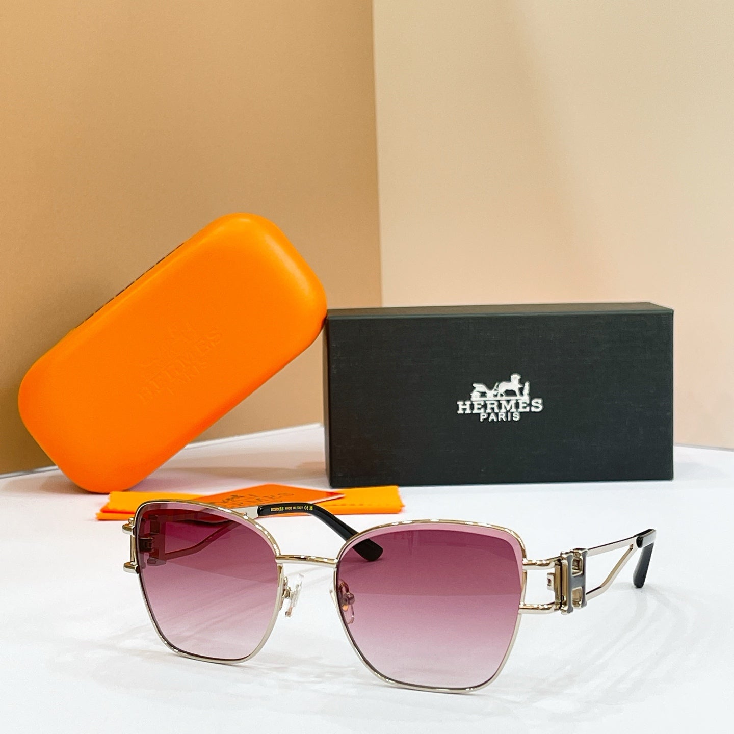 HERMÈS Sunglasses H8128S