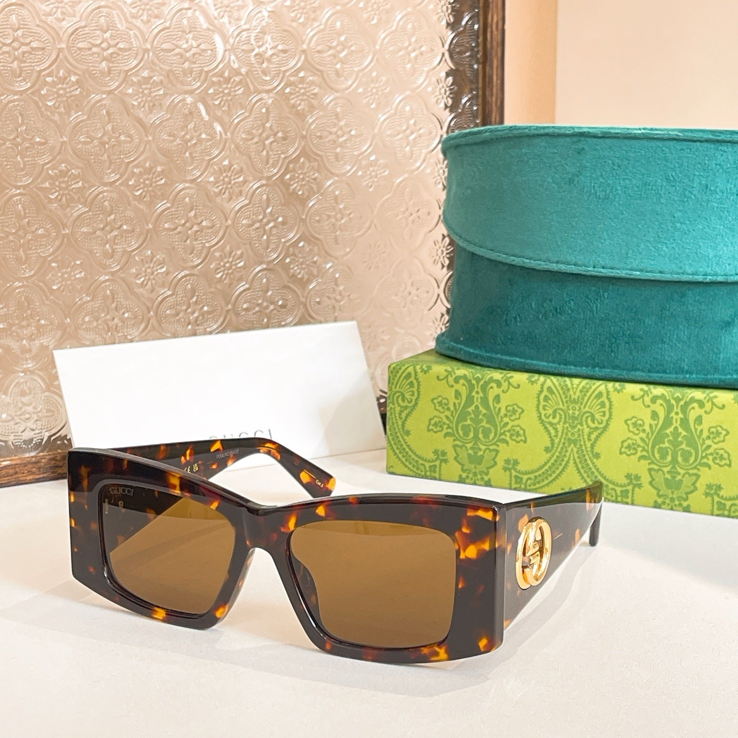 GUCCI Sunglasses GG1842S