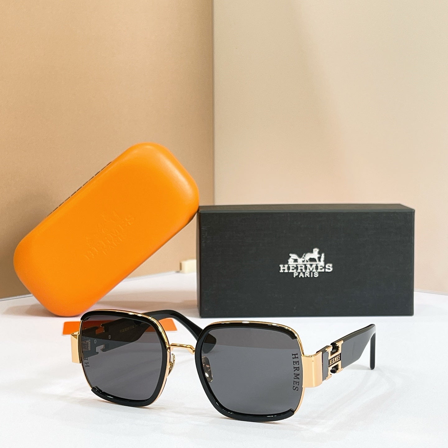 HERMÈS Sunglasses 9720