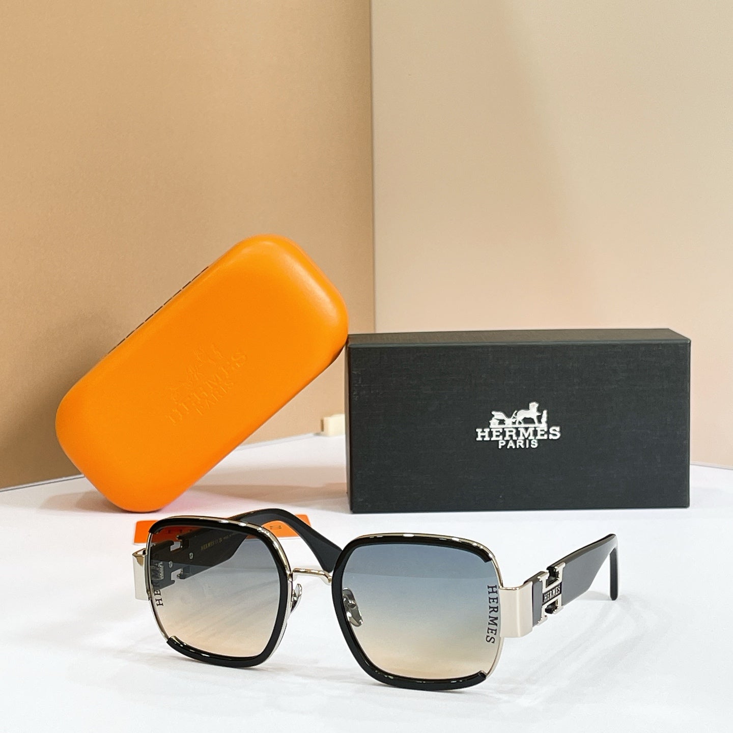 HERMÈS Sunglasses 9720
