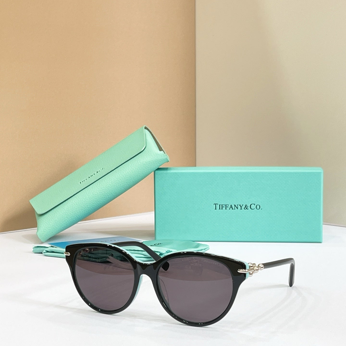 TIFFANY & CO. Eyeglasses TF2289D