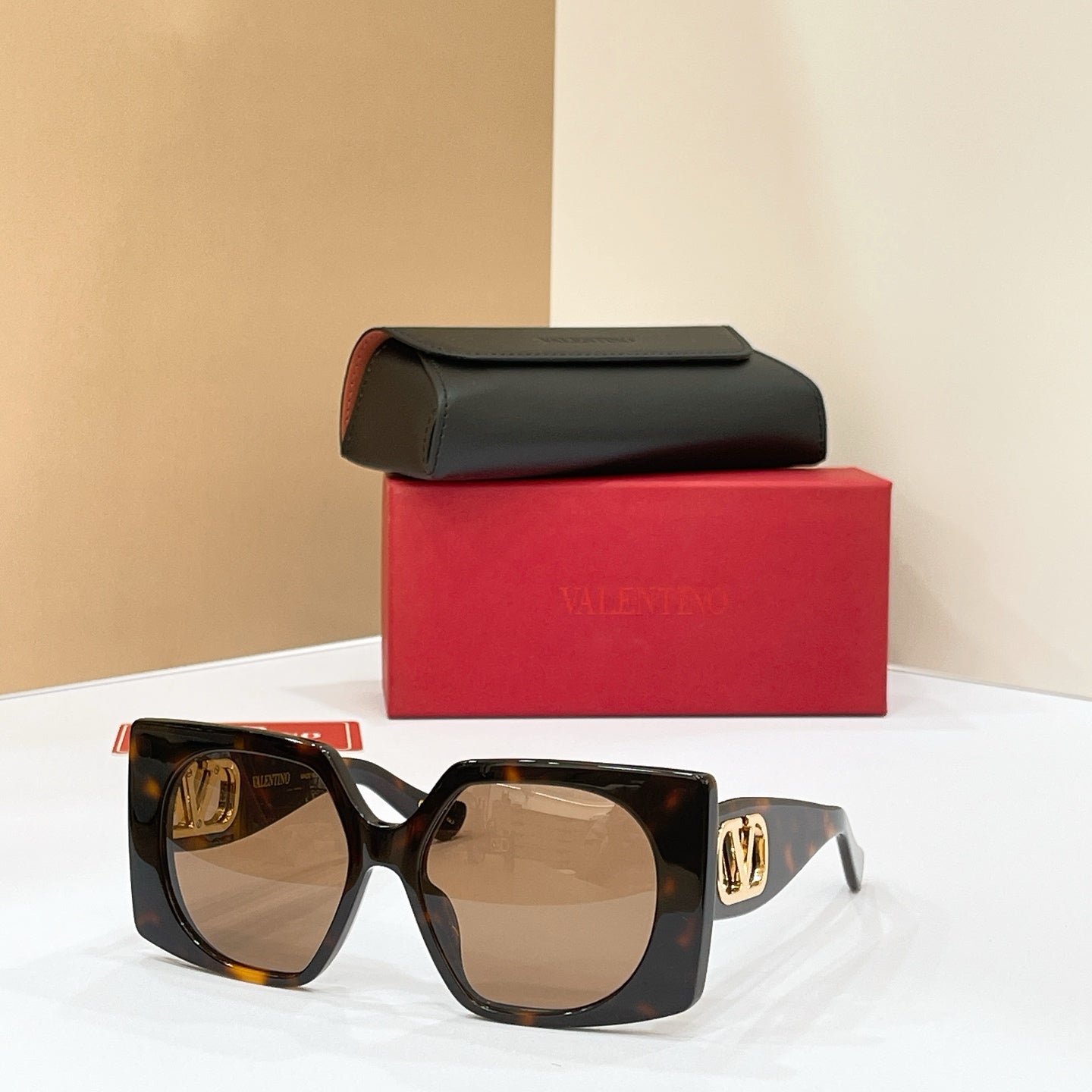 VALENTINO Sunglasses VG0002S