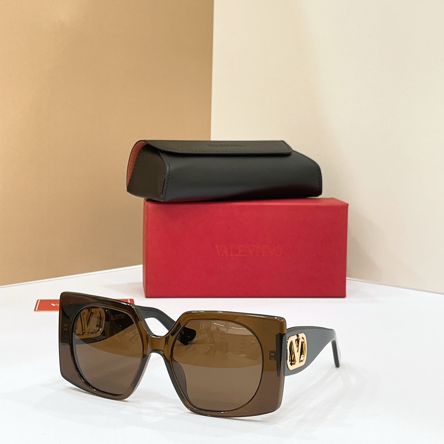 VALENTINO Sunglasses VG0002S