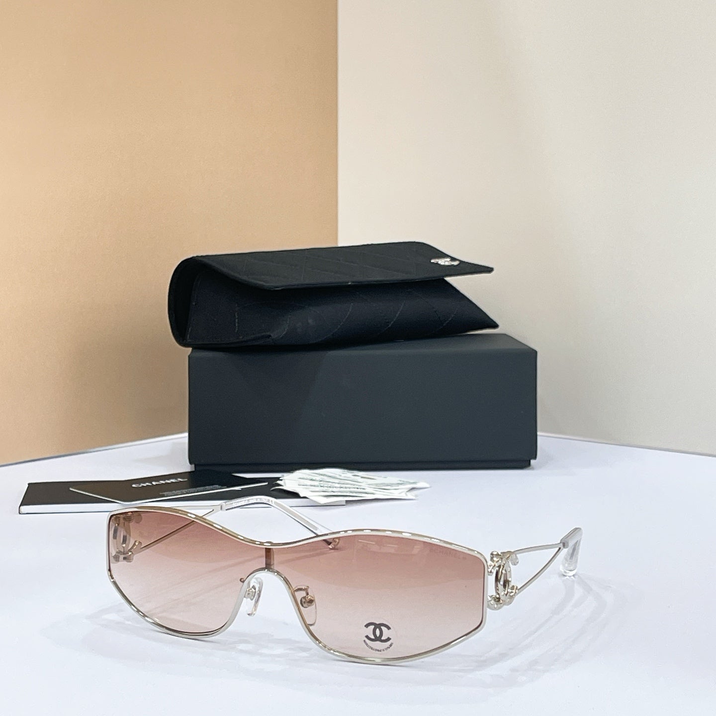 CHANEL Sunglasses CH4073