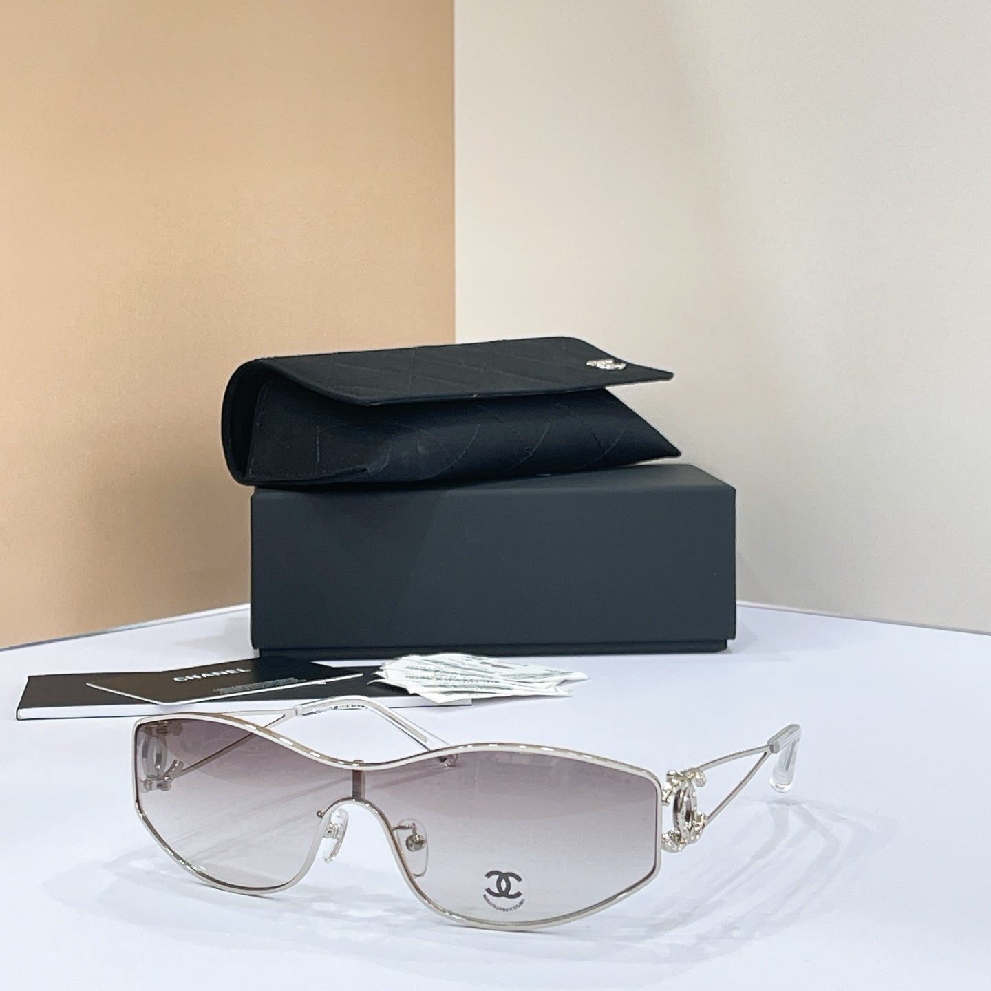 CHANEL Sunglasses CH4073