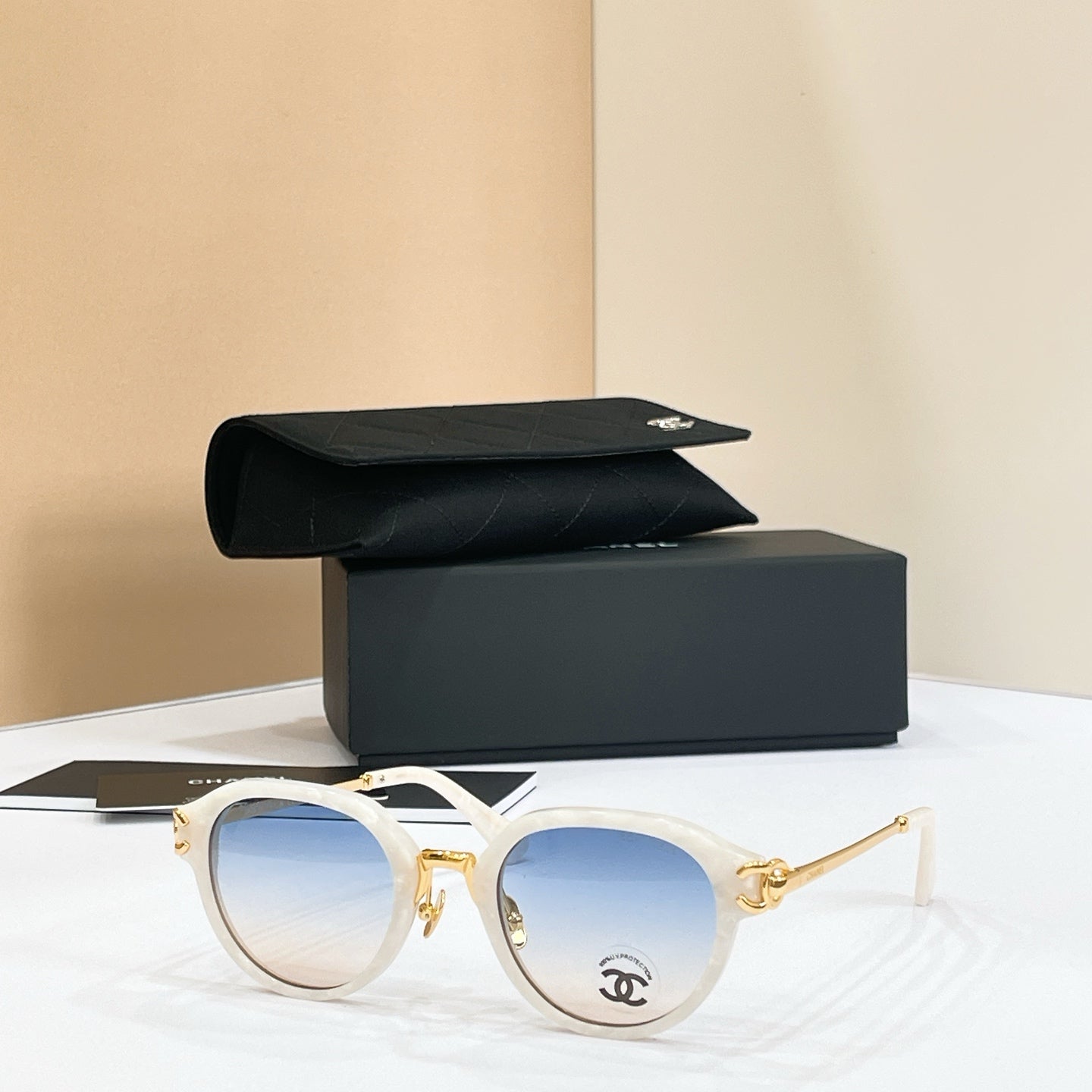 CHANEL Sunglasses CH5575