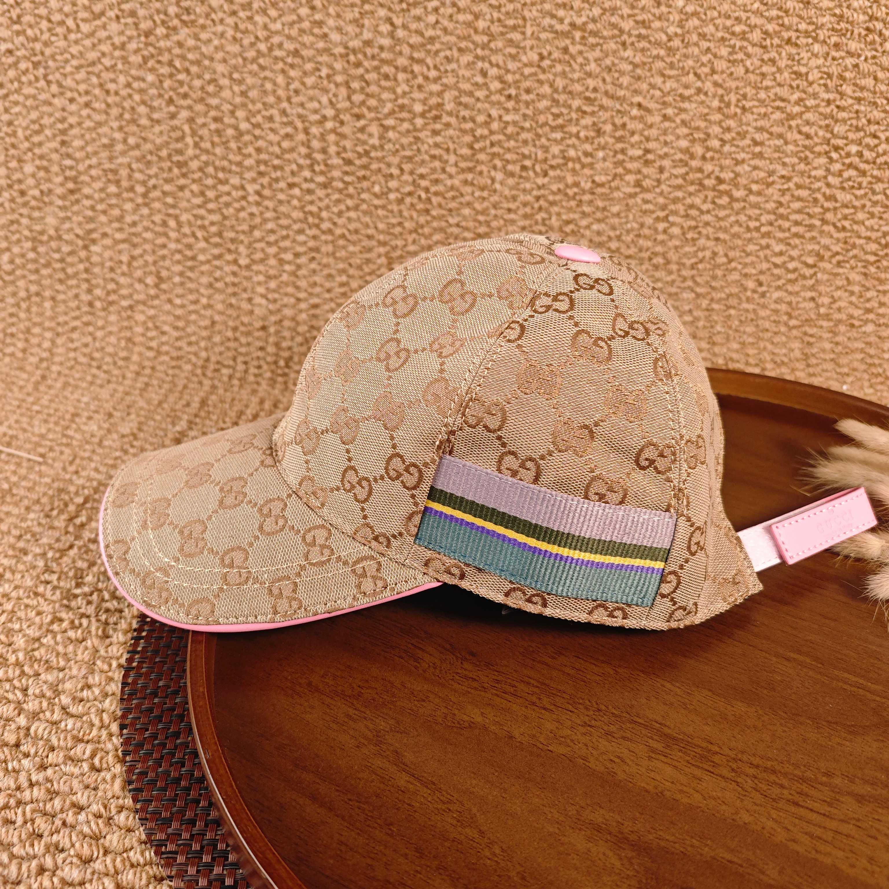 GUCCI Champagne Gold Minimalist Baseball Cap