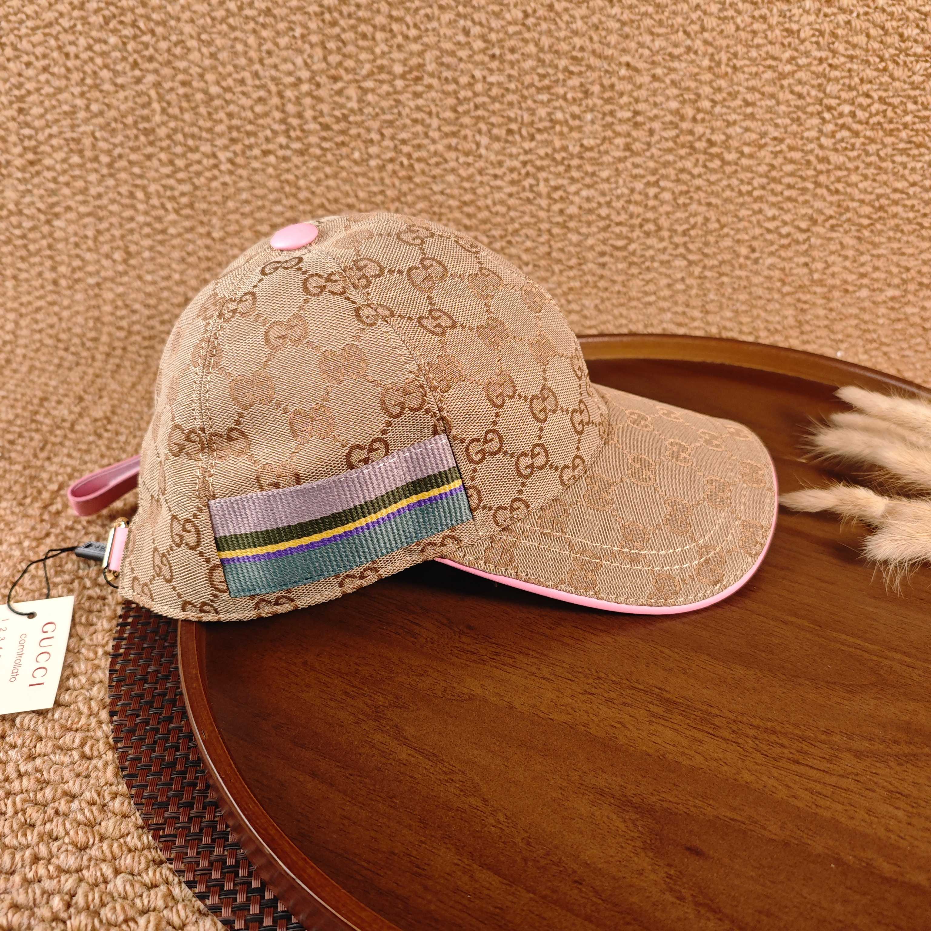 GUCCI Champagne Gold Minimalist Baseball Cap