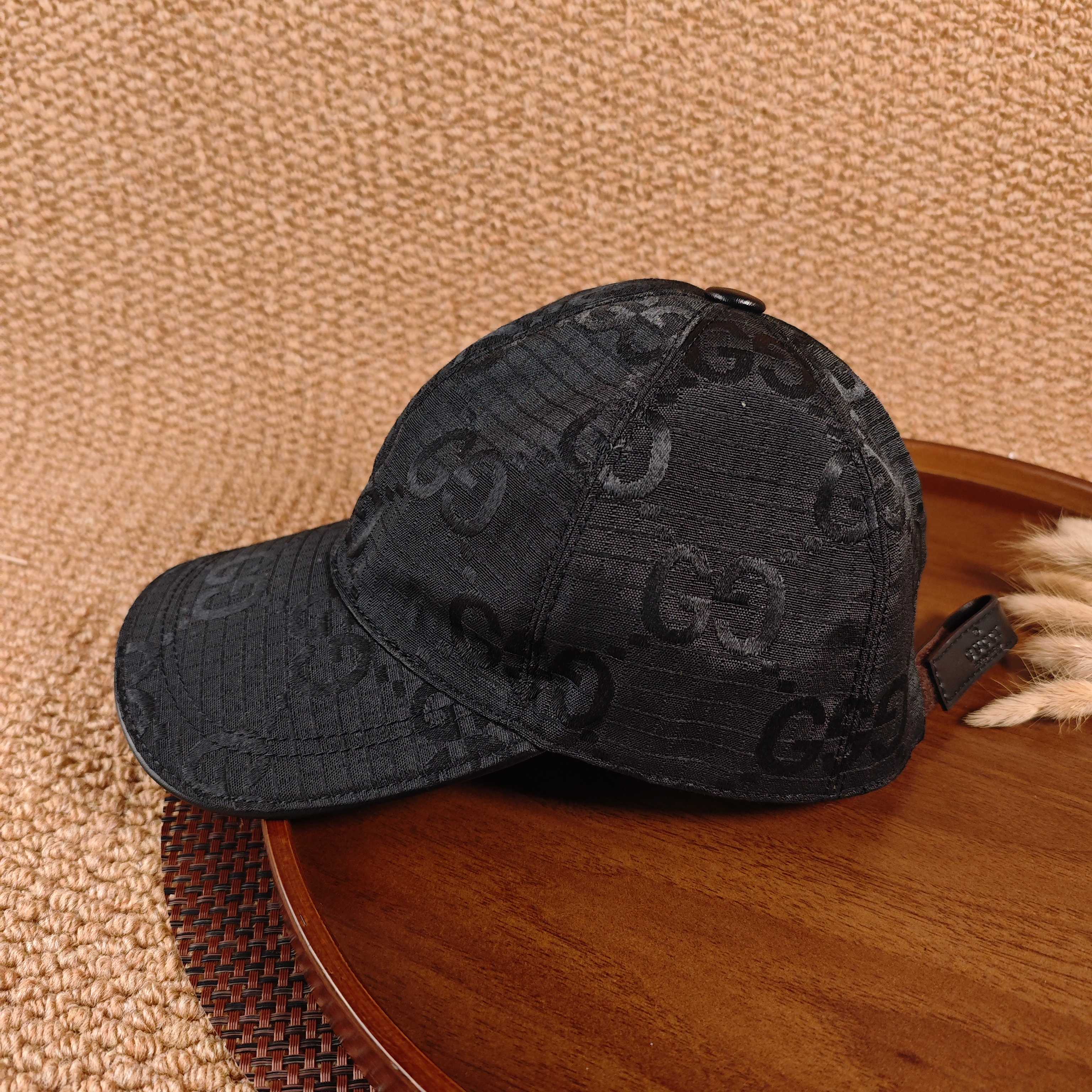 GUCCI Baseball Cap – Black