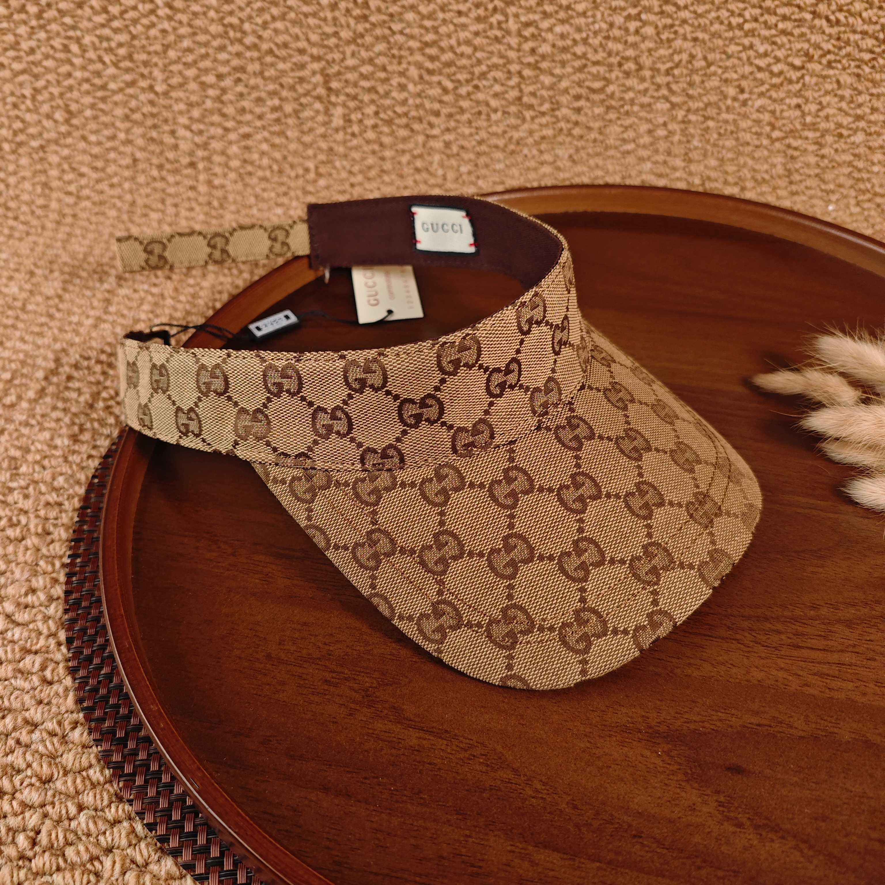 GUCCI GG Monogram Canvas Sun Visor