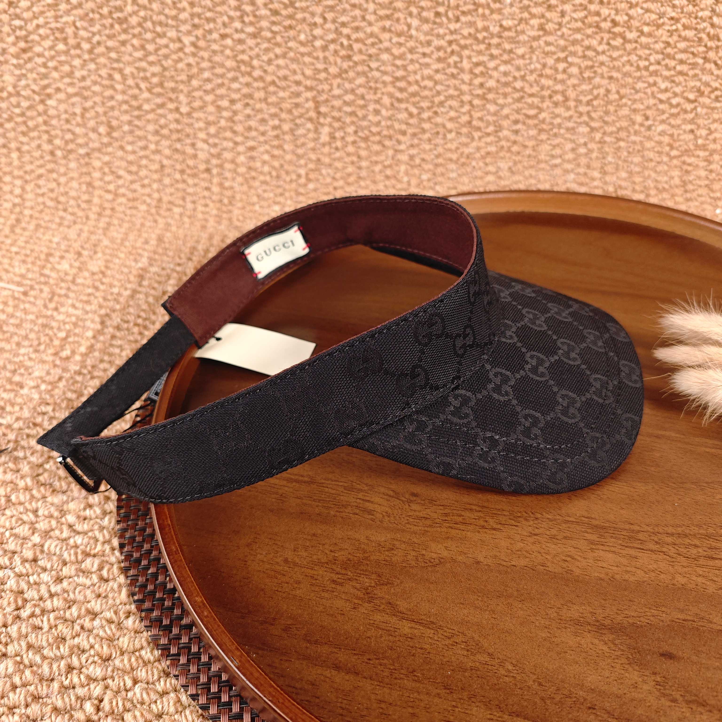 GUCCI GG Monogram Canvas Sun Visor