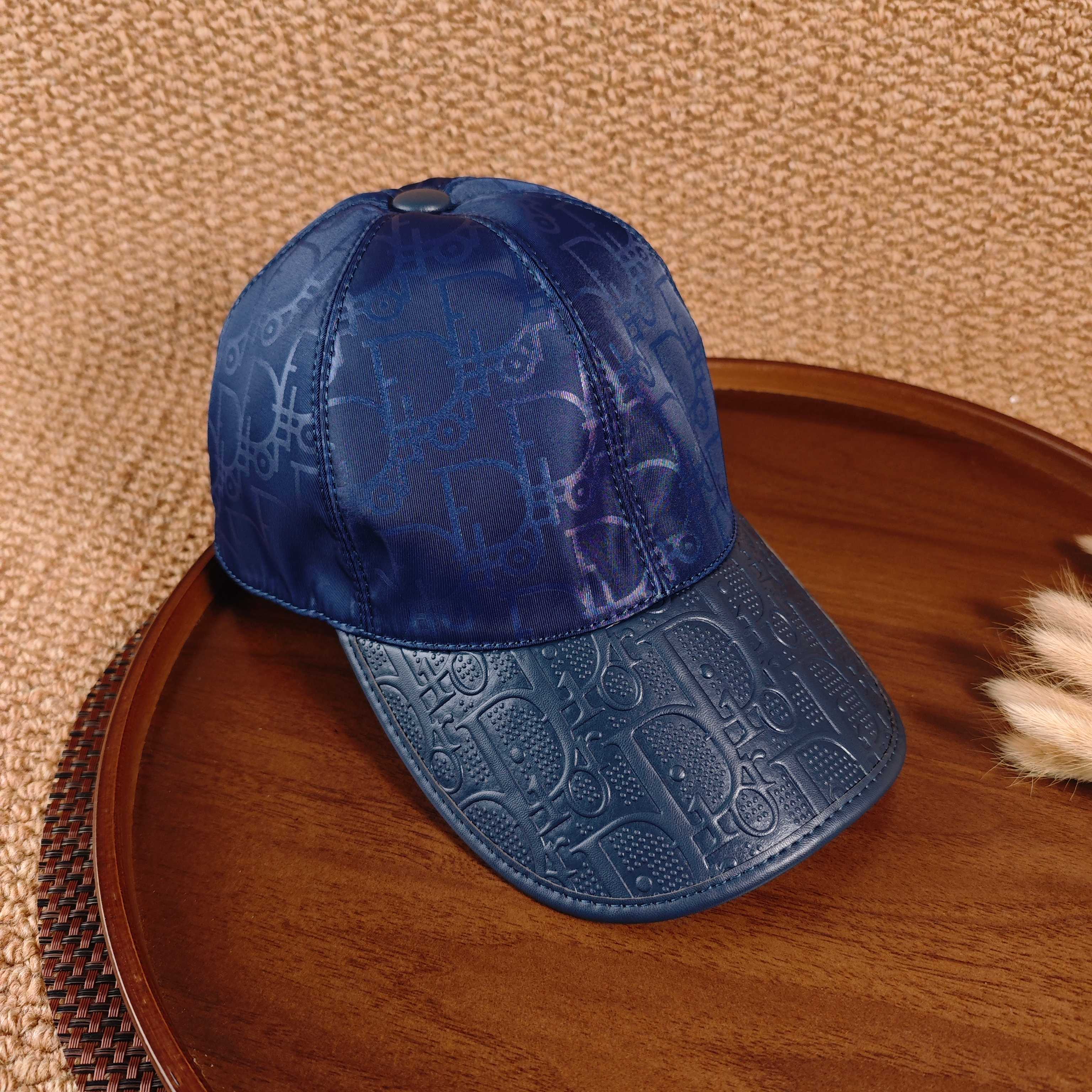 DIOR Oblique Leather Brim Baseball Cap