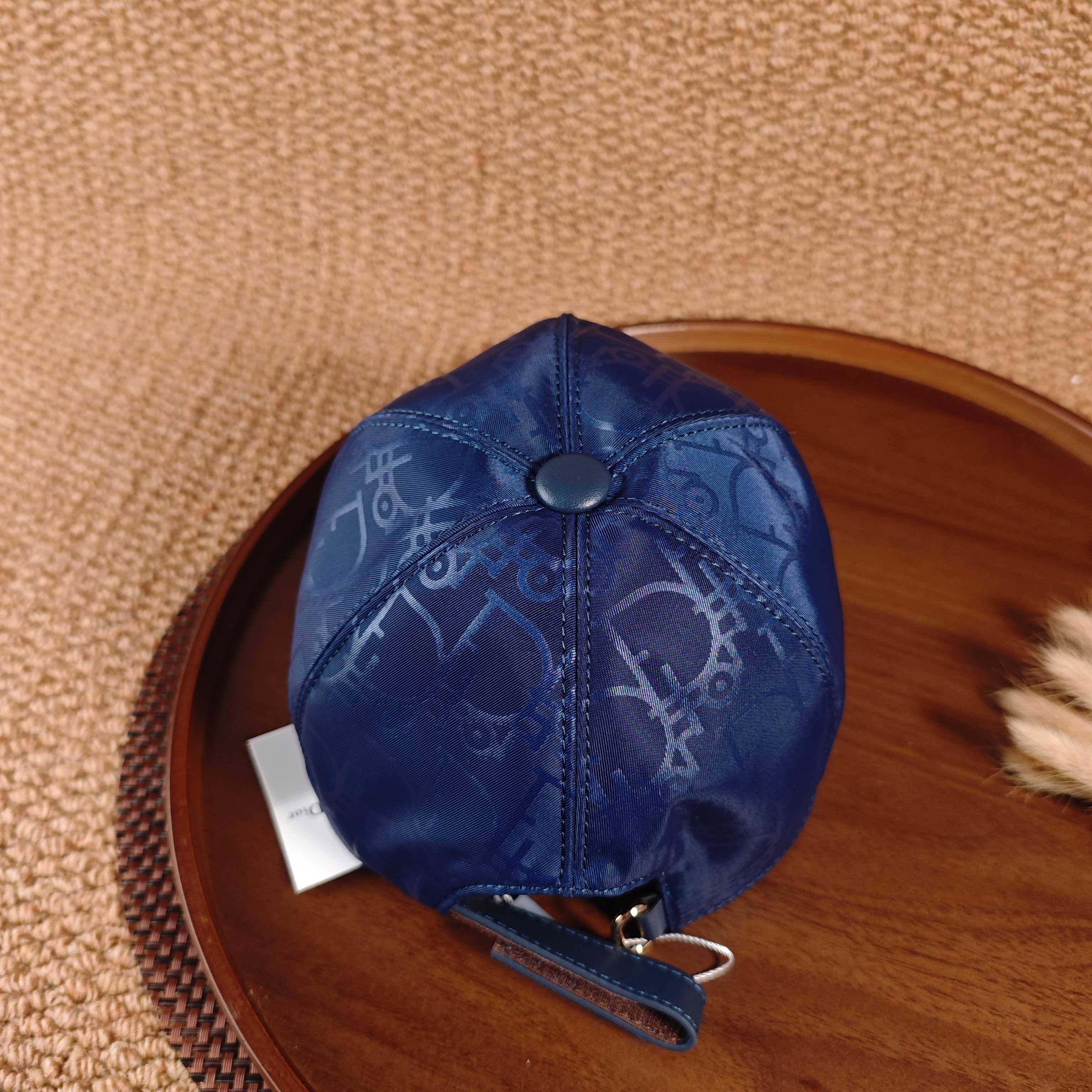 DIOR Oblique Leather Brim Baseball Cap