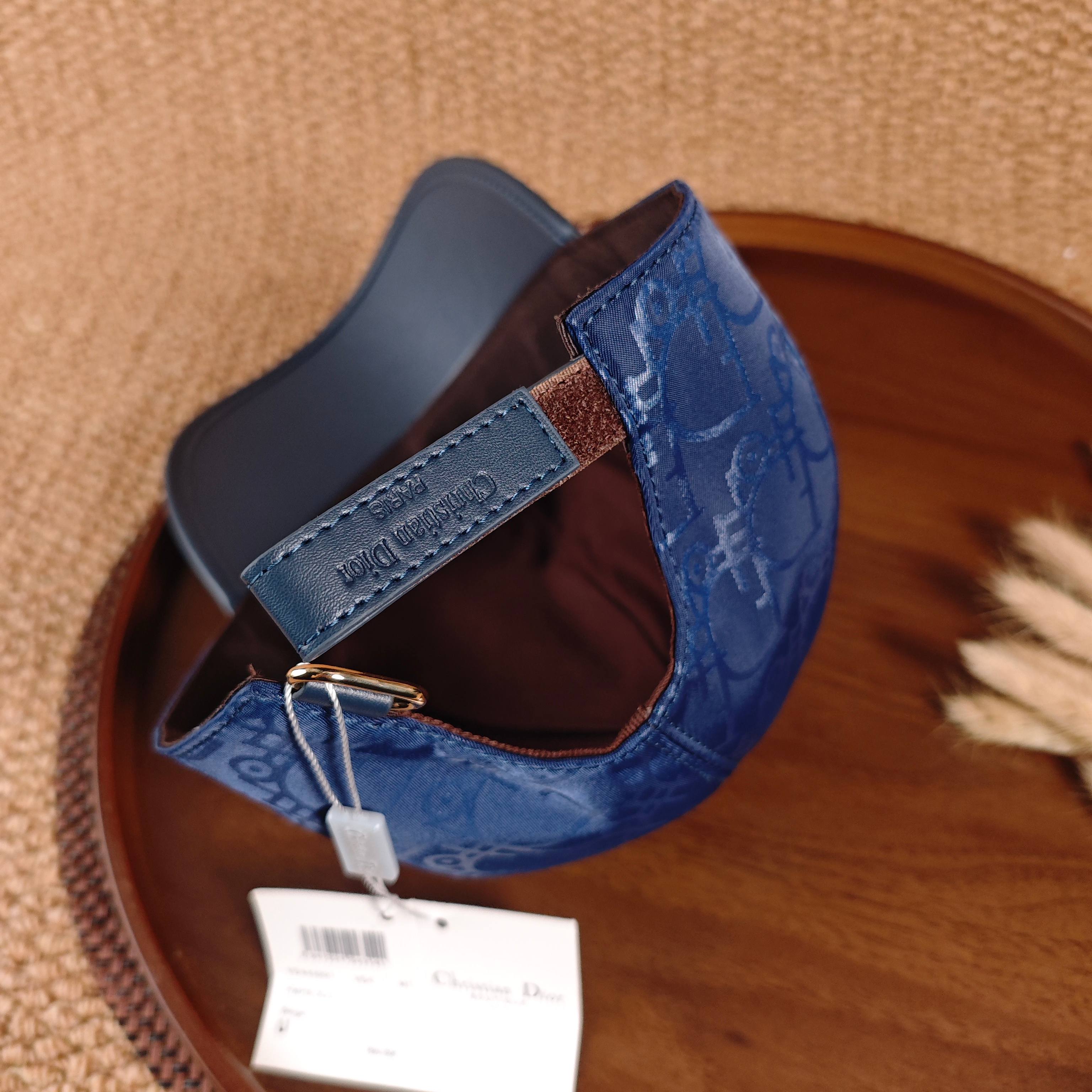 DIOR Oblique Leather Brim Baseball Cap