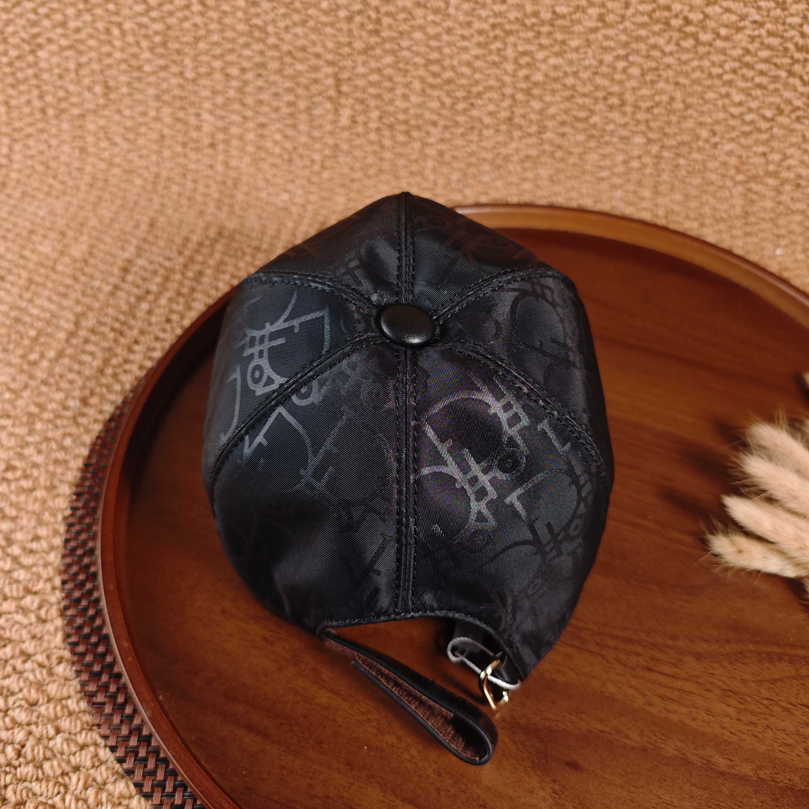 DIOR Oblique Leather Brim Baseball Cap