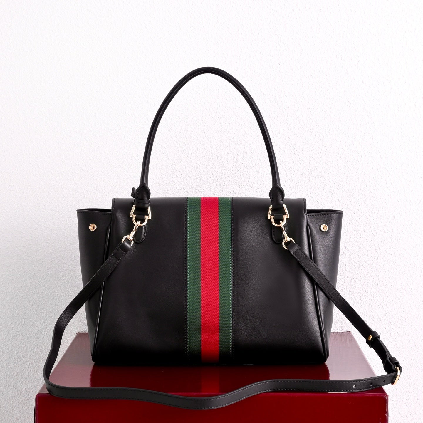 Gucci GG Paparazzo Medium Top Handle Bag