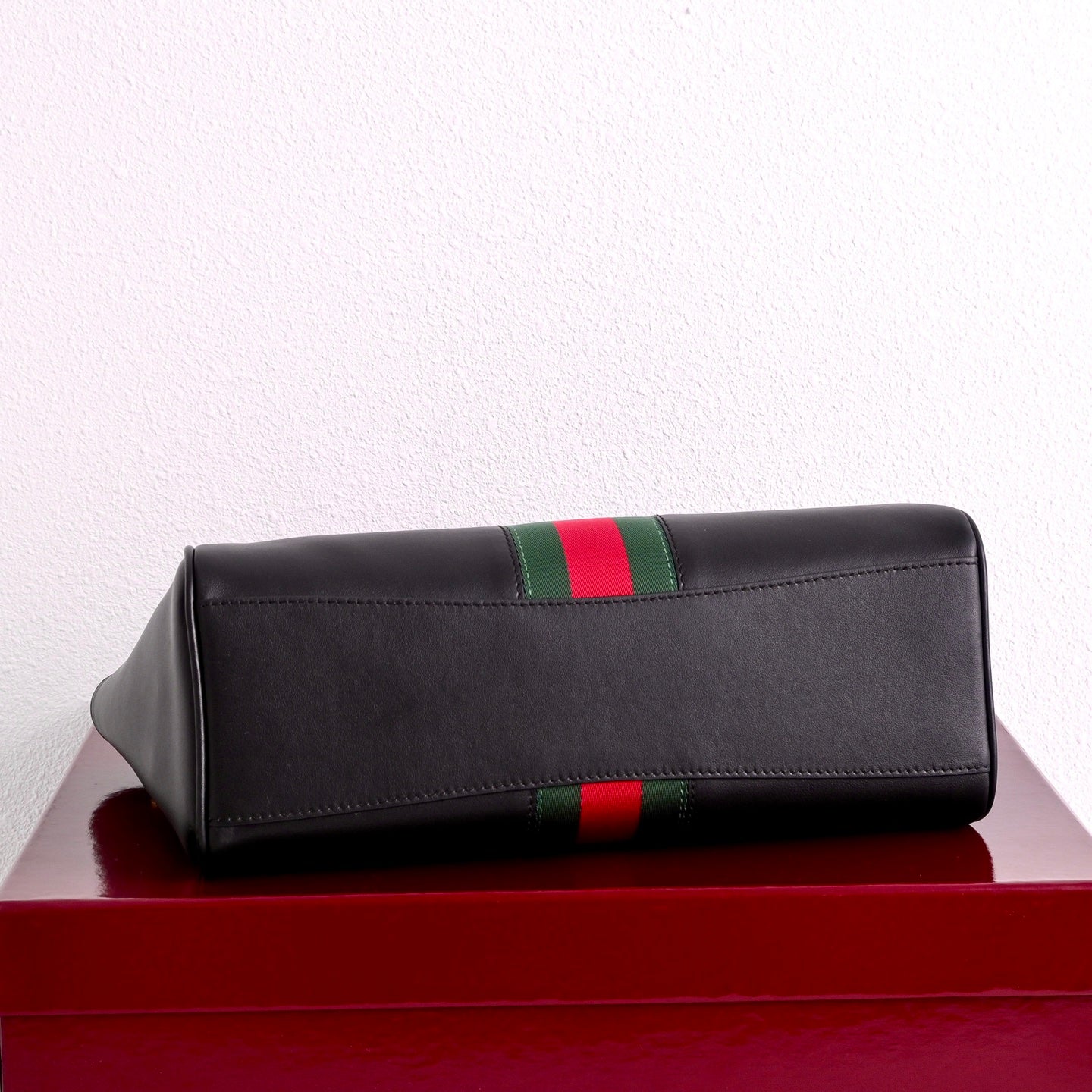 Gucci GG Paparazzo Medium Top Handle Bag
