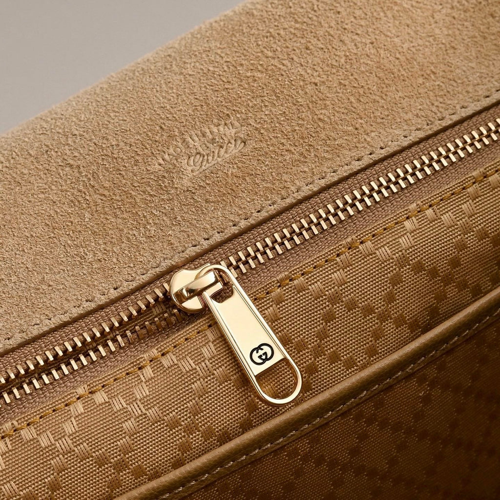 Gucci Paparazzo Medium Top Handle Bag